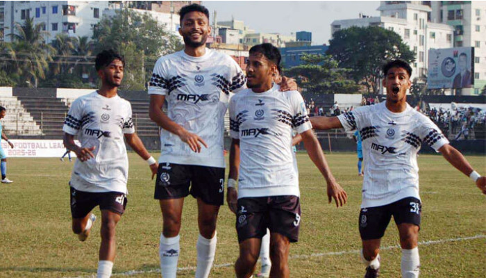 আবাহনীকে হারিয়ে প্রথম জয় মোহামেডানের